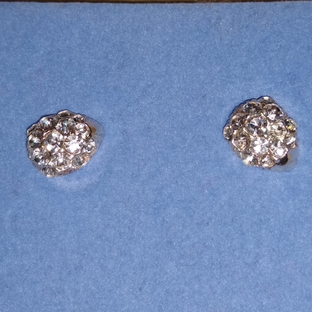 Costume diamond cluster posts